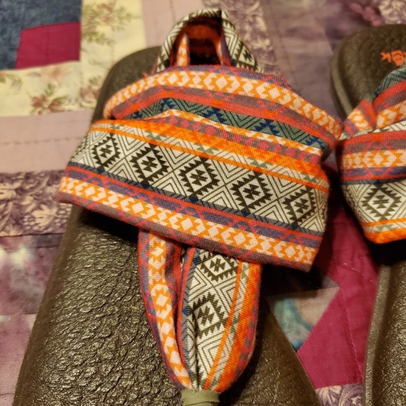 Sanuk Sandals - Picture 2 of 5